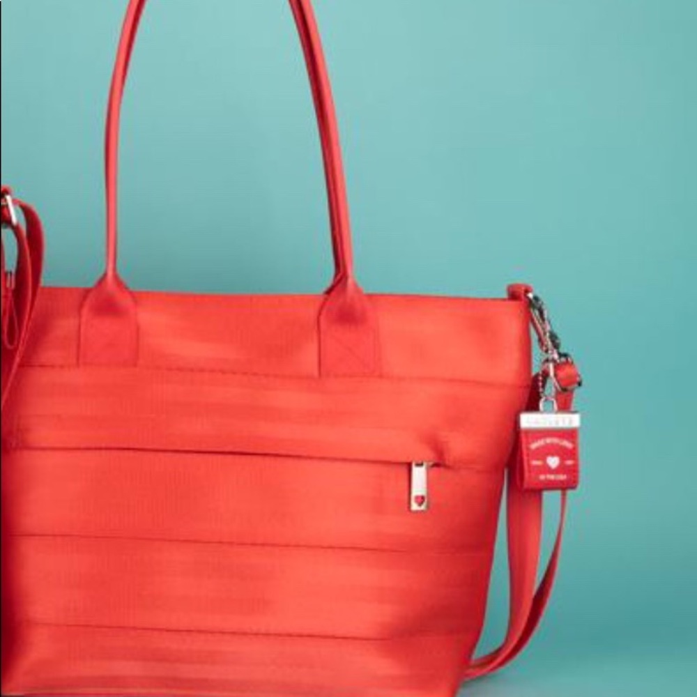 NOT SELLING! DISO FOR A REASONABLE PRICE. 🧡🧡